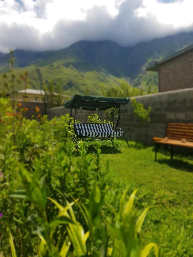 فندق Cozy House Kazbegi المظهر الخارجي الصورة